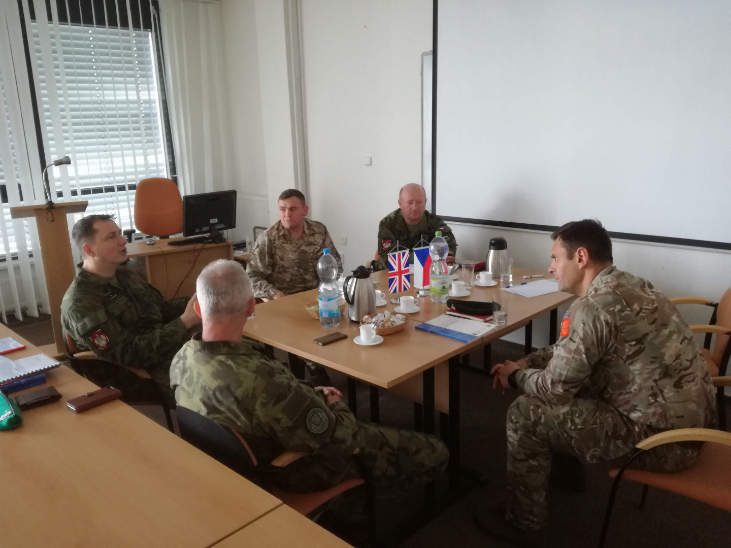 Na Semináři velitele Pozemních sil AČR zazněly zkušenosti z britské armády